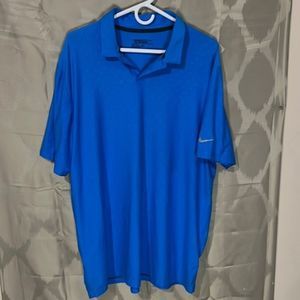 MENS NIKE  golf shirt XL never worn